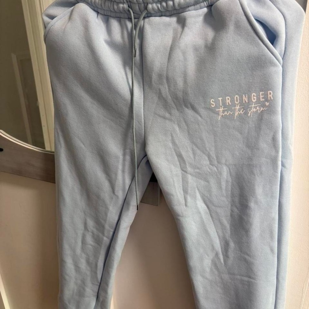 Stronger Than The Storm Blue Fleece Joggers Sweatpants Large Graphic Loungewear